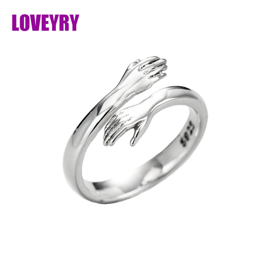 LOVEERY's Embrace Ring